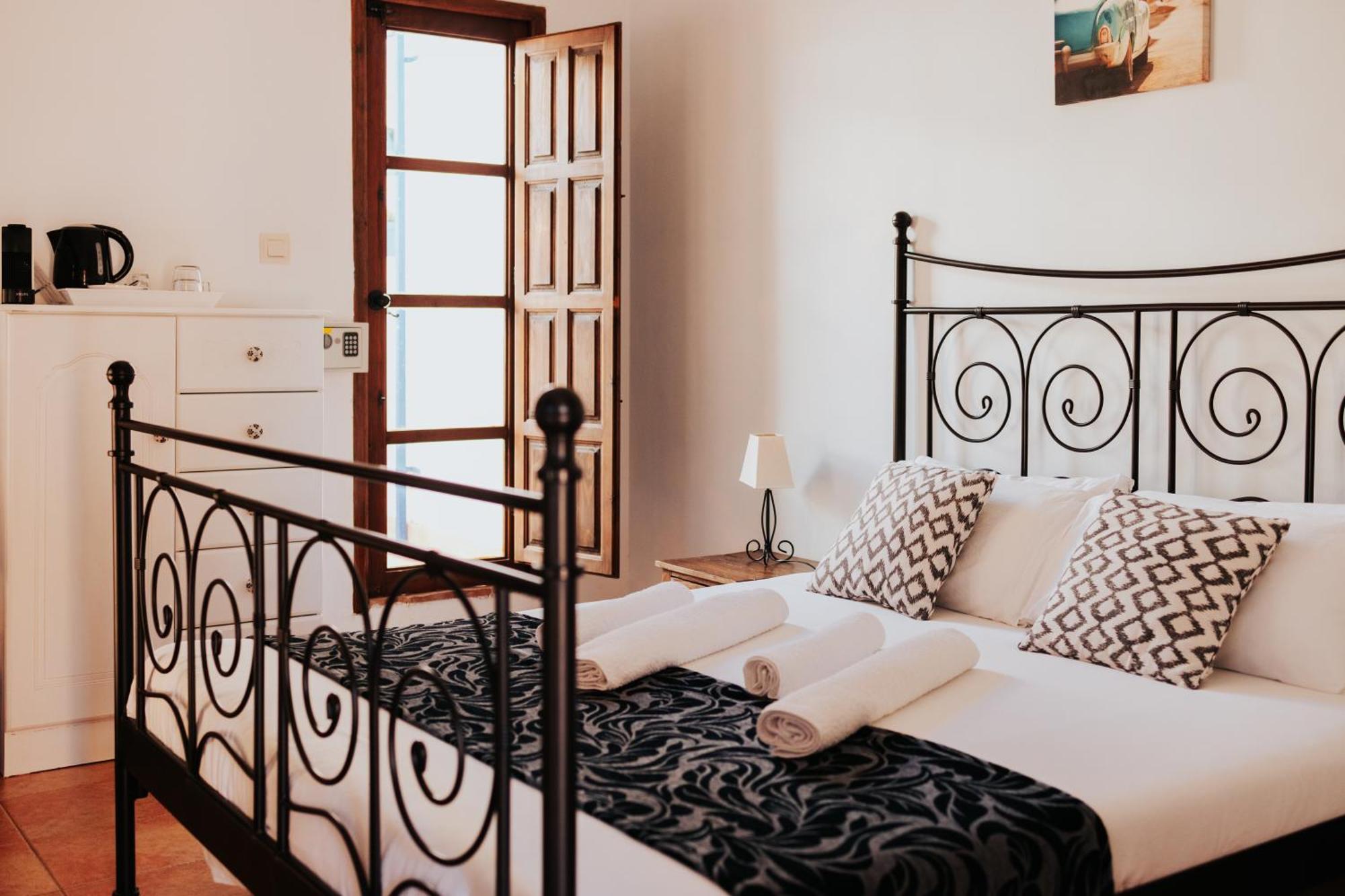 Bed and Breakfast Casa Del Patio Пинос-дель-Валье Экстерьер фото